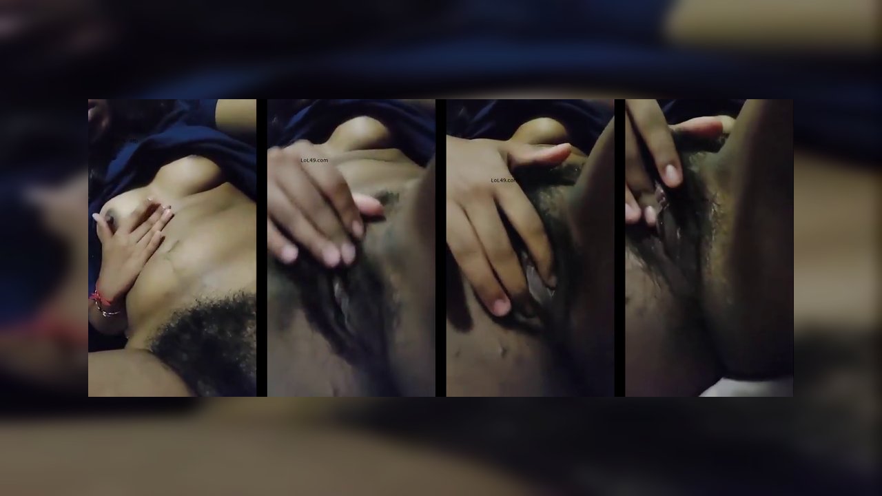 देसी इंडियन गर्लफ्रेंड ने अपनी झांट वाली चुत दिखाया